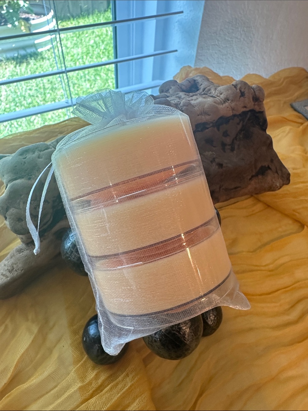 HERBAL CITRUS YLANG YLANG, SCENT UNLEASHED LLC, LUXURY SCENTED CANDLES. - Picture 2 of 2